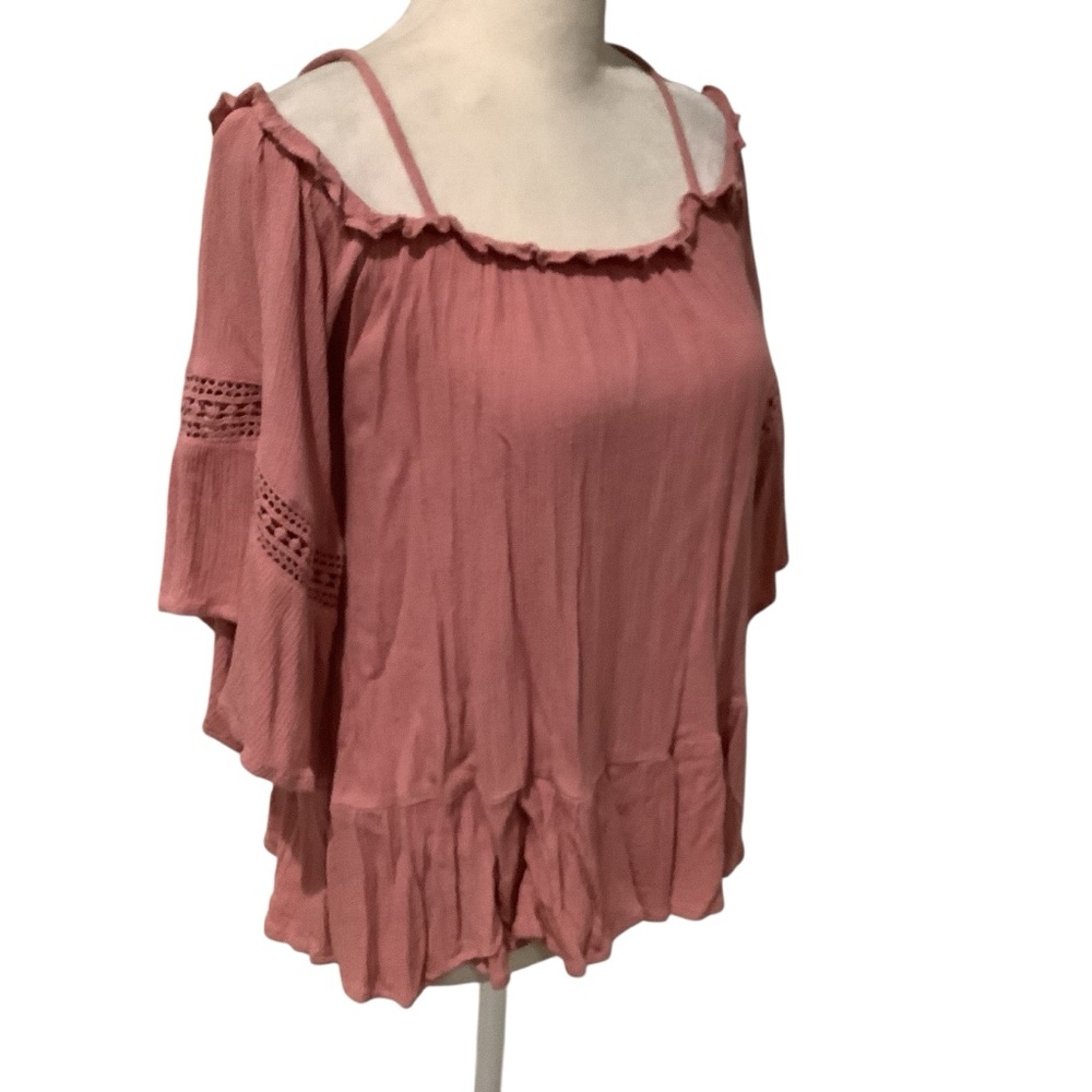 Roommates Blush Ruffled Blouse Off Shoulder Option Excellent Condition Size M